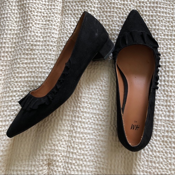 Black Flats - Picture 2 of 4